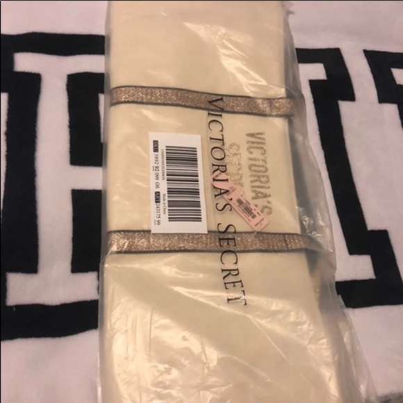 T-shirt Victoria's Secret PINK Bling Rare - Burgundy, Manches Courtes, Neuf Avec étiquette